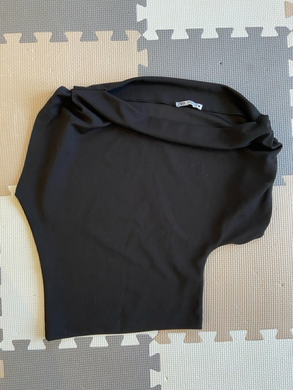 Zara Black asymmetric top